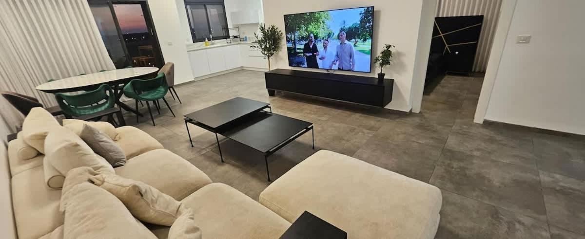 Stunning And Spacious In Kiryat Ata Qiryat Ata المظهر الخارجي الصورة