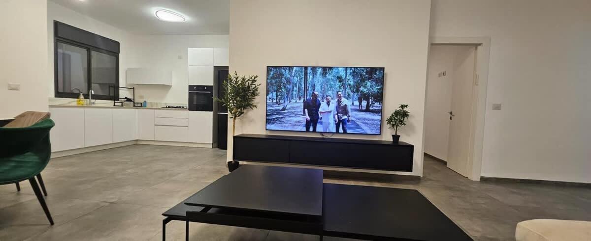 Stunning And Spacious In Kiryat Ata Qiryat Ata المظهر الخارجي الصورة